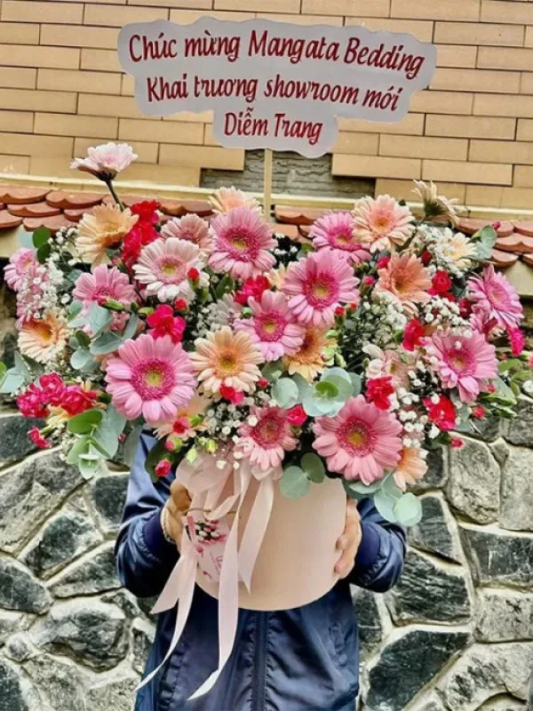 giỏ hoa sinh nhật cho nữ