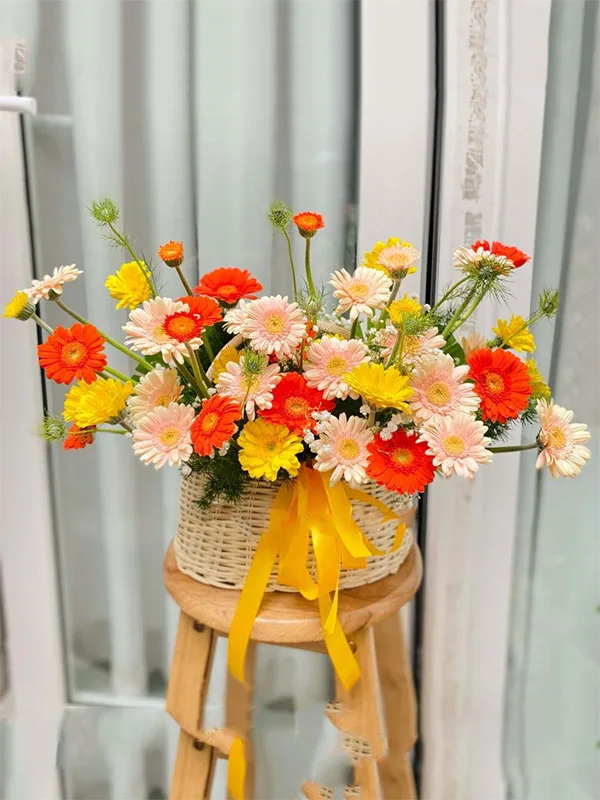 giỏ hoa sinh nhật cho nữ