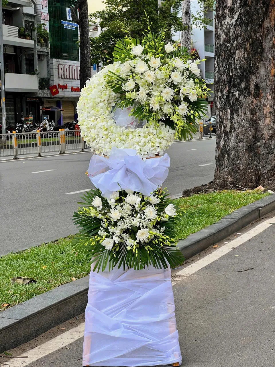 hoa viếng bình dương