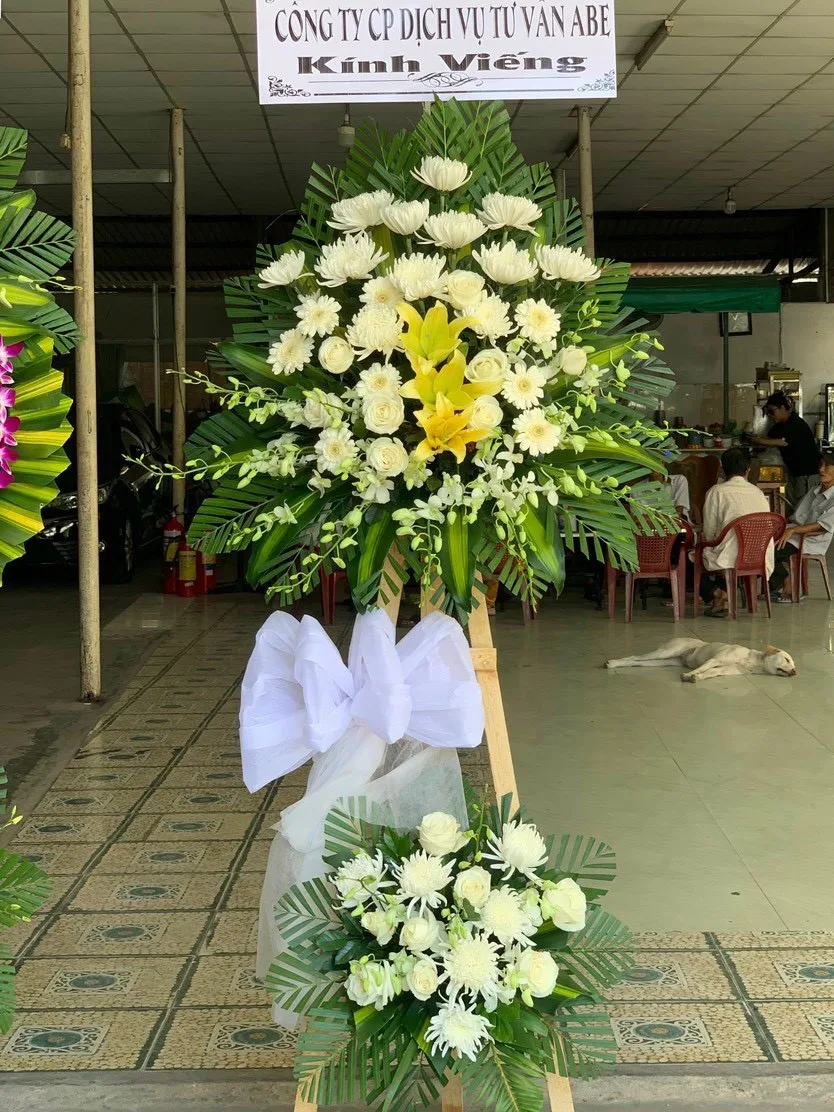 hoa viếng bến tre