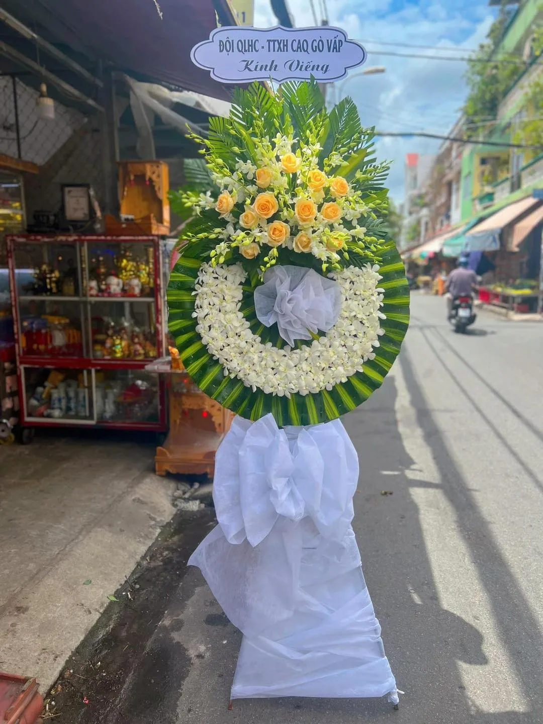hoa viếng quận 9