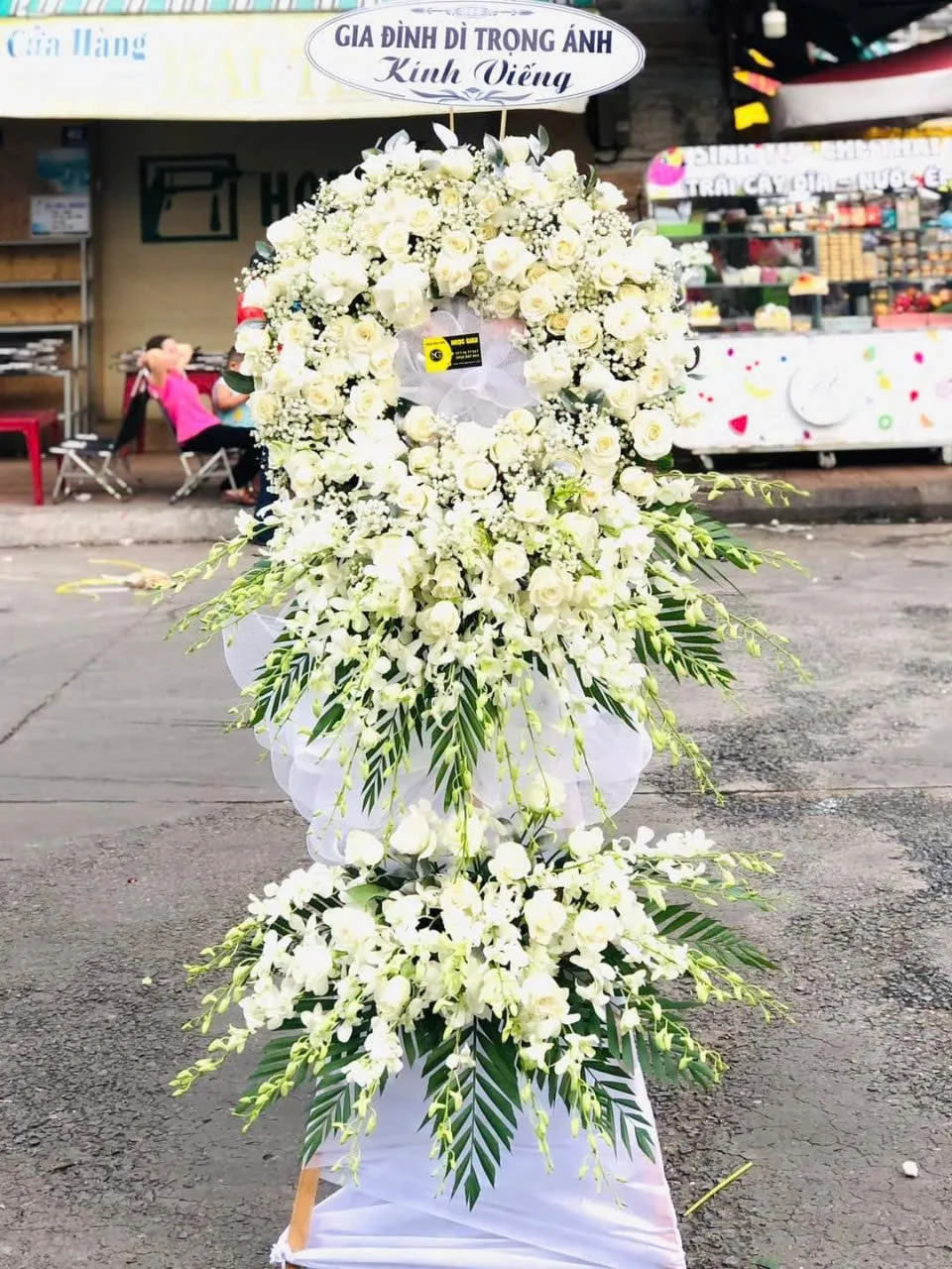 hoa viếng quận 8