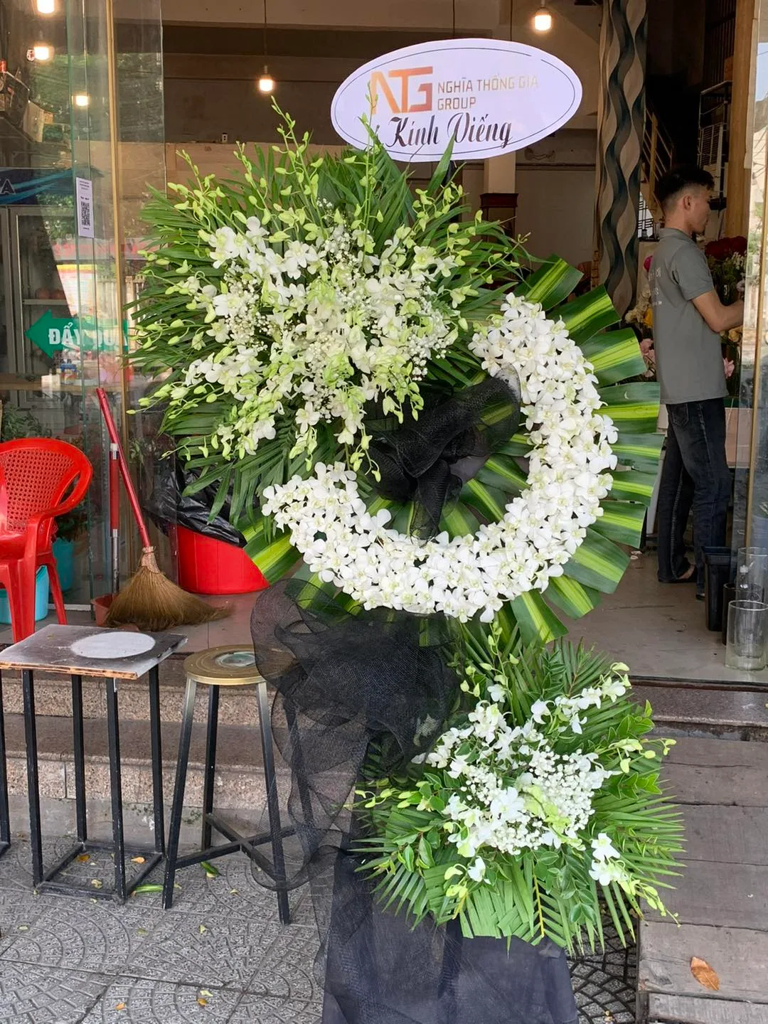 hoa viếng bến tre