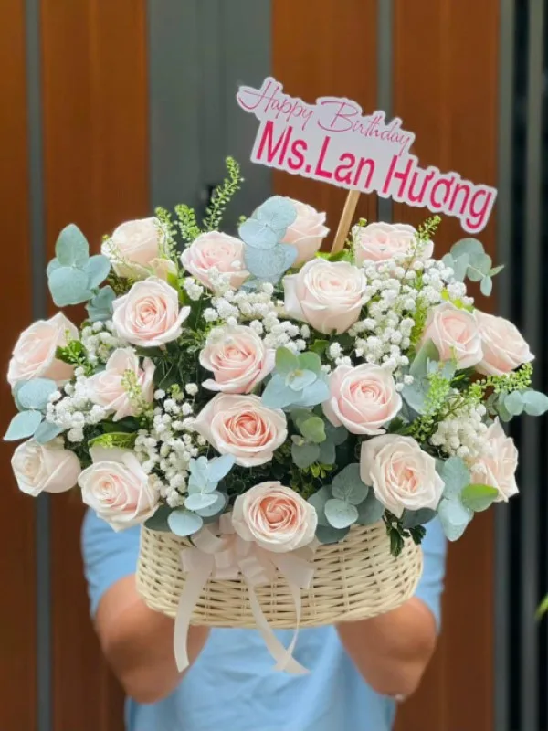 giỏ hoa hồng nhỏ