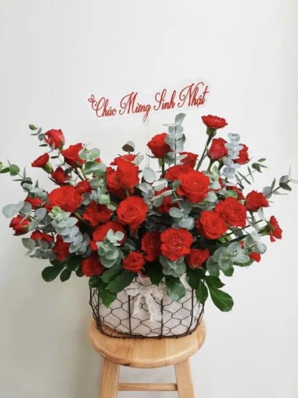 Giỏ hoa hồng đỏ