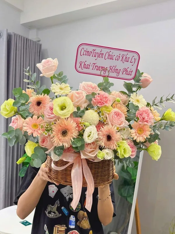 giỏ hoa hồng nhỏ