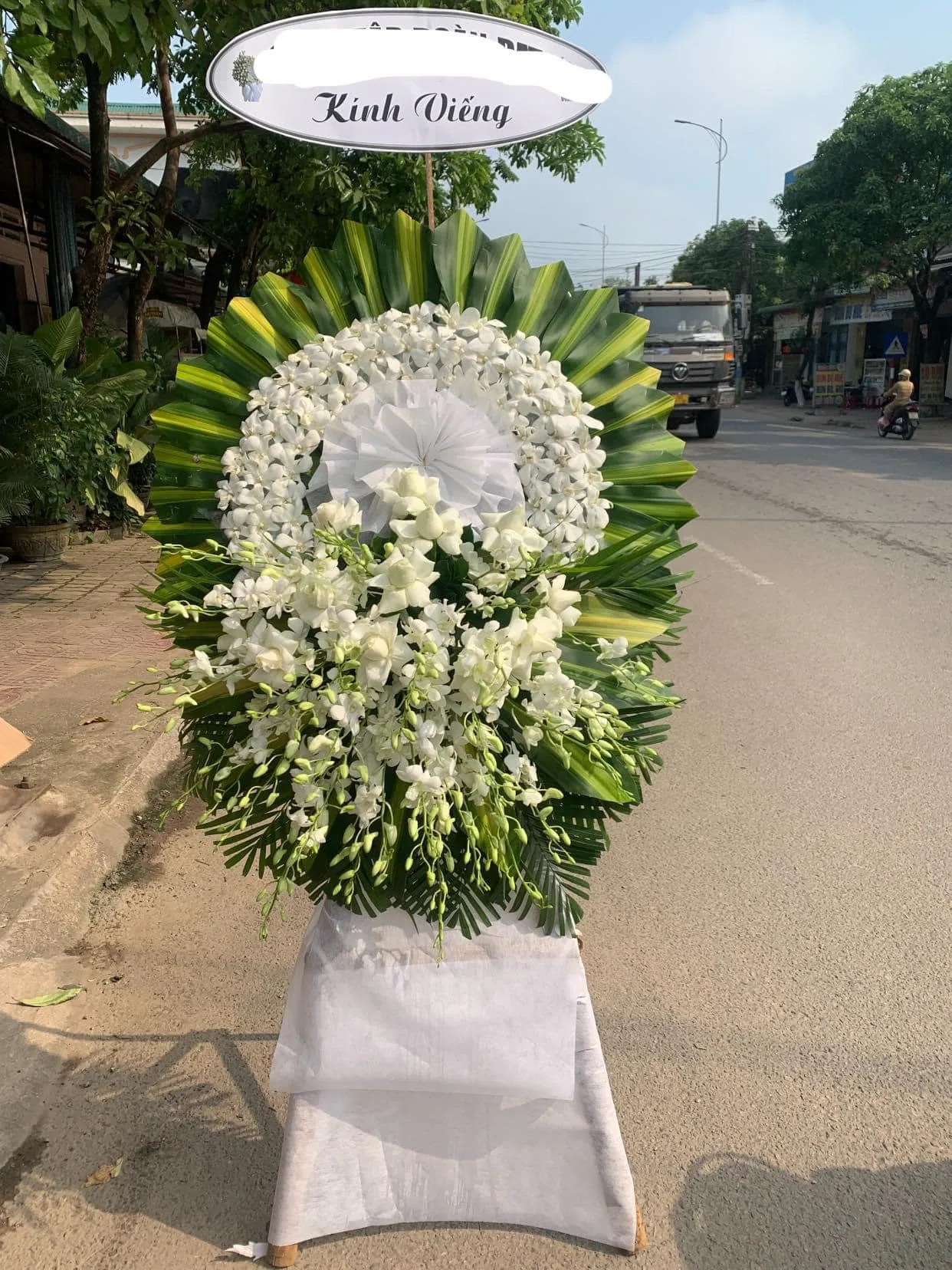kích thước hoa viếng