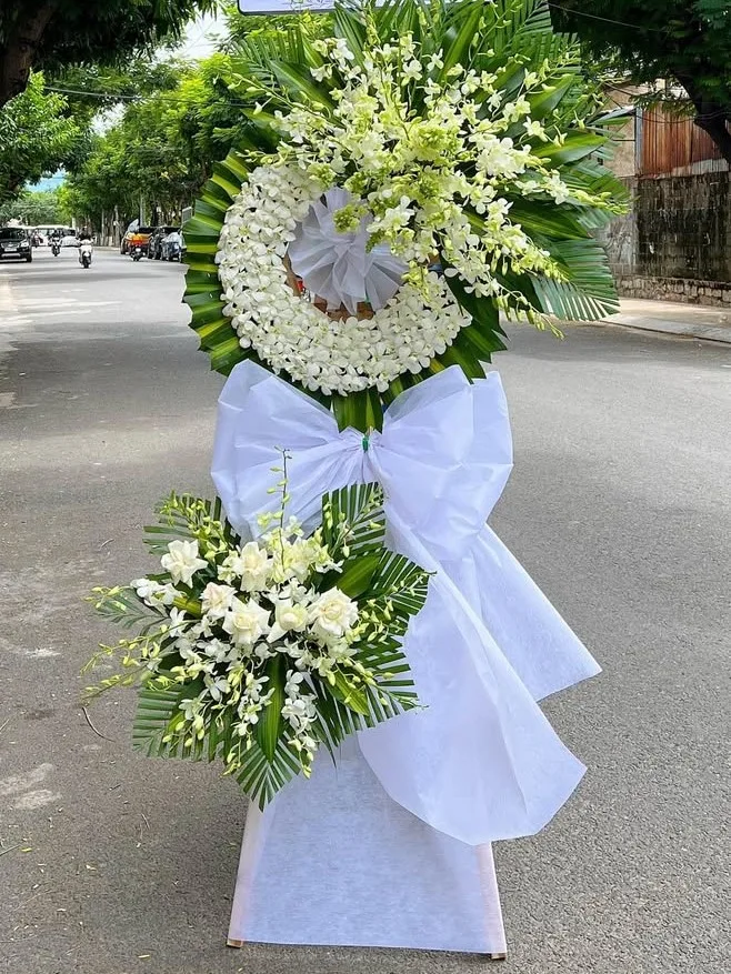 hoa viếng bình dương