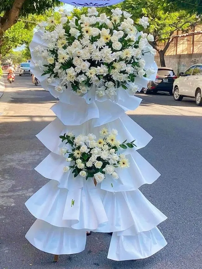 hoa viếng vũng tàu