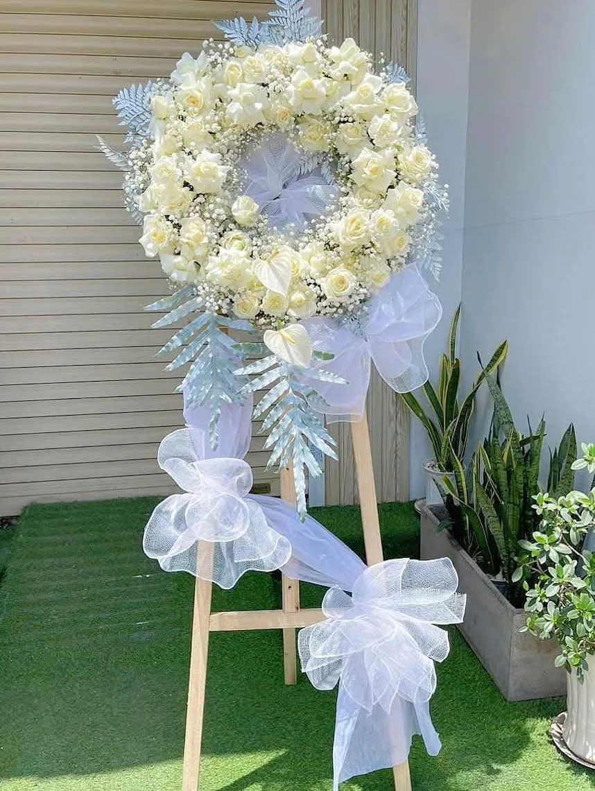 Hoa viếng dành cho người trẻ tuổi